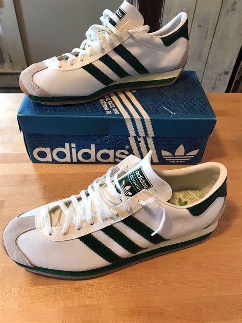 adidas frauen retro schuhe|Women's adidas Originals Retro Sneakers.